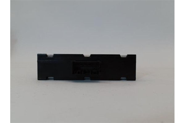 Recambio de centralita luces para bmw serie 1 berlina (e81/e87) 2.0 118d referencia OEM IAM 6142912708802 8ES00947920 