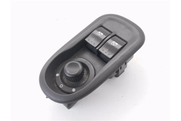 Recambio de mando elevalunas delantero izquierdo para renault master iii combi 2.3 l1h1 3,0t referencia OEM IAM 8200637849  