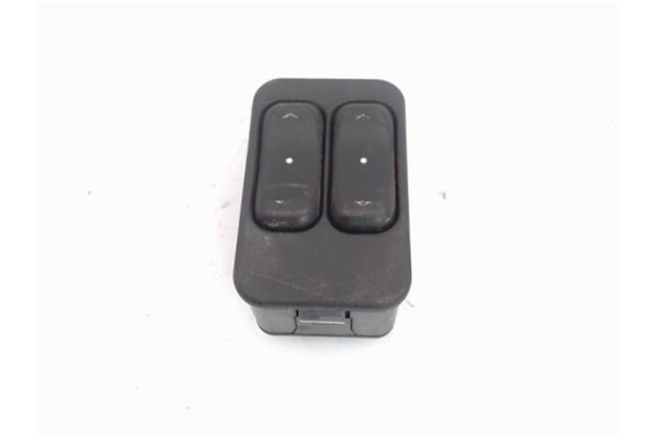 Recambio de mando elevalunas delantero izquierdo para opel corsa c 1.3 cdti referencia OEM IAM 13363202  