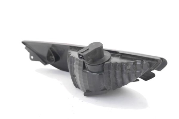 Recambio de piloto antiniebla trasero derecho para fiat punto / grande punto (199) 1.4 referencia OEM IAM 51718011  