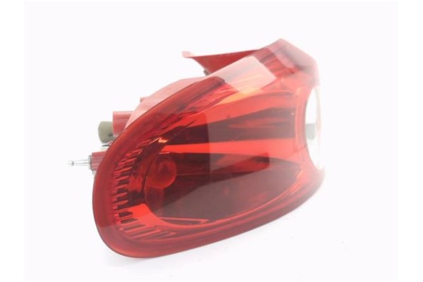Recambio de piloto trasero izquierdo para chevrolet lacetti 1.6 cdx referencia OEM IAM 96387724  