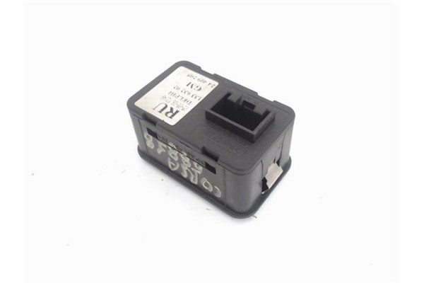 Recambio de mando elevalunas delantero izquierdo para opel corsa c 1.3 cdti referencia OEM IAM 13363202  