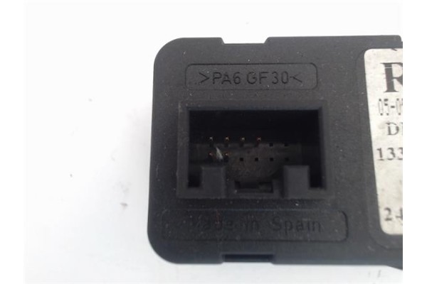 Recambio de mando elevalunas delantero izquierdo para opel corsa c 1.3 cdti referencia OEM IAM 13363202  