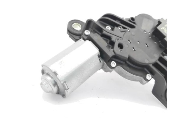 Recambio de motor limpiaparabrisas trasero para volkswagen polo v (6r1) 1.4 advance referencia OEM IAM 5K6955711B  