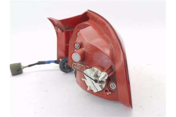 Recambio de piloto trasero izquierdo para chevrolet lacetti 1.6 cdx referencia OEM IAM 96387724  