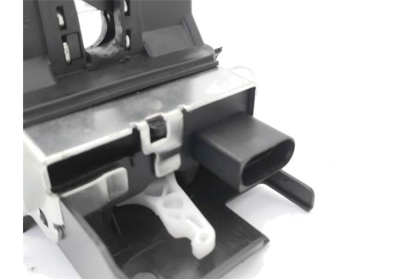 Recambio de cerradura porton para volkswagen polo v (6r1) 1.4 advance referencia OEM IAM 6R0827505B  