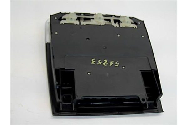 Recambio de luz delantero central techo para bmw serie 1 berlina (e81/e87) 2.0 118d referencia OEM IAM 9180007001 1000241402 