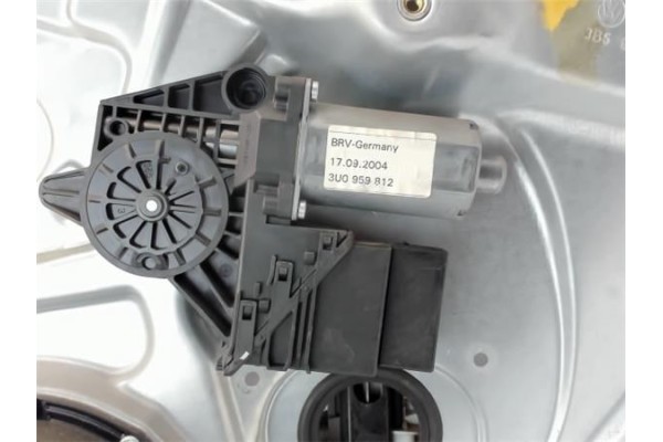 Recambio de elevalunas electrico trasero derecho para skoda superb (3t4) referencia OEM IAM 3U5839752  