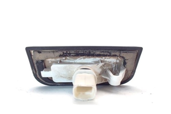 Recambio de piloto matricula para peugeot partner tepee 1.6 hdi referencia OEM IAM 3202000531  