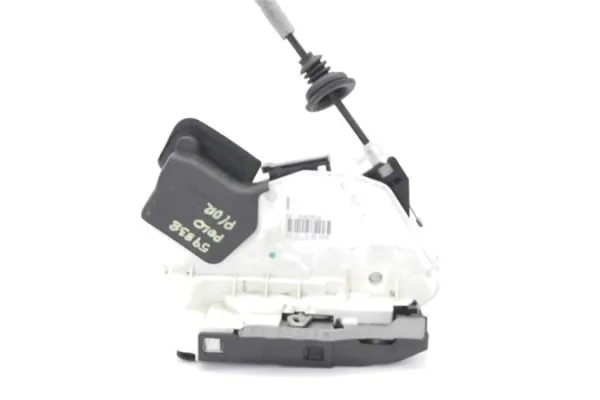 Recambio de cierre electromagnetico trasero derecho para volkswagen polo v (6r1) 1.4 advance referencia OEM IAM 5K4839016F Recambio de cierre electromagnetico trasero derecho para volkswagen polo v (6r1) 1.4 advance referencia OEM IAM 5K4839016F