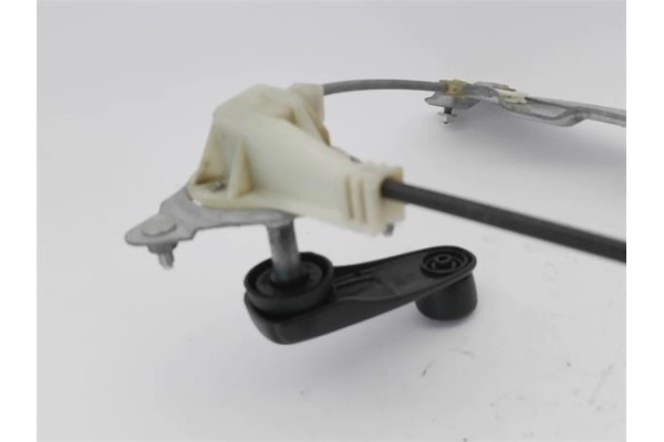 Recambio de elevalunas manual trasero derecho para peugeot 2008 1.2 access referencia OEM IAM 9673153880  