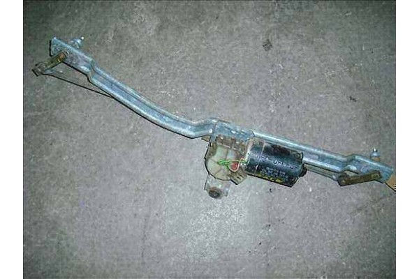 Recambio de motor limpiaparabrisas delantero para volkswagen golf ii (191/193)(1983 ) 1.3 cat referencia OEM IAM  0 390 246 135 