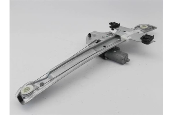 Recambio de elevalunas electrico delantero derecho para peugeot 2008 1.2 access referencia OEM IAM 9673154380  