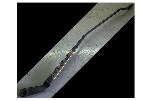 Recambio de brazo limpiaparabrisas delantero para volkswagen golf iv berlina (1j1)(1997) 1.9 tdi referencia OEM IAM   