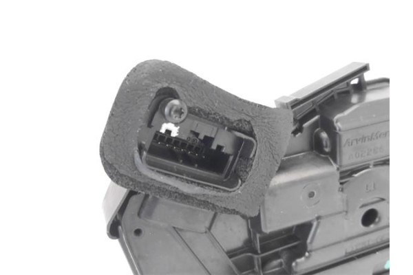 Recambio de cierre electromagnetico trasero izquierdo para volkswagen polo v (6r1) 1.4 advance referencia OEM IAM 5K4839015F  
