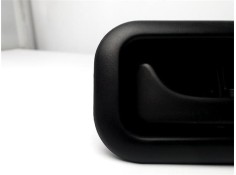 Recambio de manilla int. puerta trasero derecha para ford escort berlina 1.6 laser referencia OEM IAM 86ABA226000  