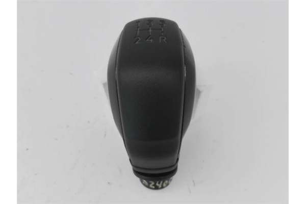 Recambio de pomo palanca cambio para peugeot 2008 1.2 access referencia OEM IAM 16088722ZD 9837816580 