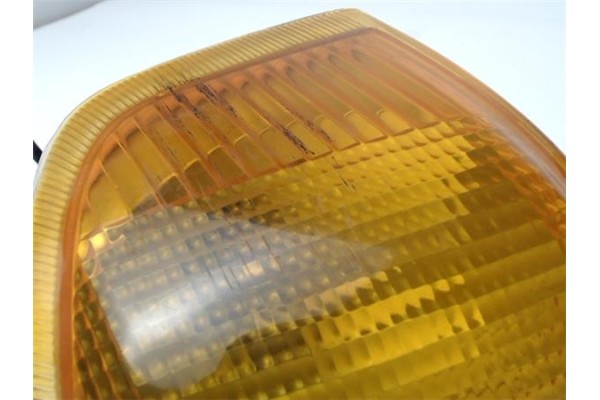 Recambio de intermitente delantero izquierdo para ford escort berlina 1.6 laser referencia OEM IAM 47869  