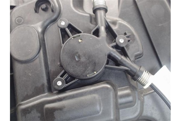 Recambio de elevalunas electrico trasero derecho para mazda 3 berlina (bk) referencia OEM IAM   