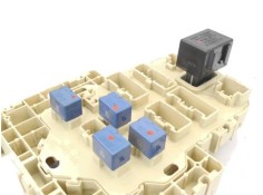Recambio de caja fusibles/rele para fiat sedici (189) 1.9 jtd 8v 120 emotion referencia OEM IAM 71768311  
