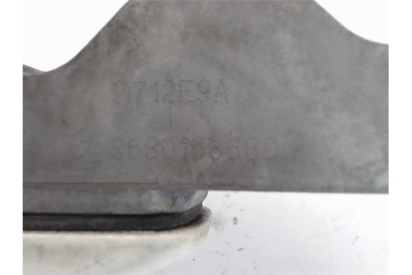 Recambio de maneta exterior delantero izquierda para peugeot 208 1.4 active referencia OEM IAM 11712E9A 8680188680 