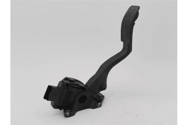 Recambio de pedal embrague para peugeot 2008 1.2 access referencia OEM IAM 2127EJ  
