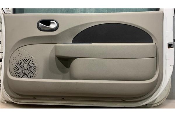Recambio de puerta delantero derecha para renault twingo (cn0_) 1.2 16v (cn0a) referencia OEM IAM 801008682R  