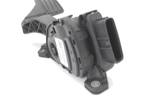 Recambio de potenciometro pedal gas para fiat sedici (189) 1.9 jtd 8v 120 emotion referencia OEM IAM 71768378 4940079J90 