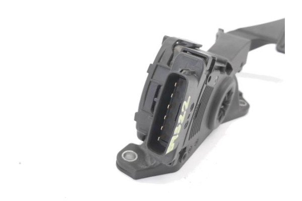 Recambio de potenciometro pedal gas para fiat sedici (189) 1.9 jtd 8v 120 emotion referencia OEM IAM 71768378 4940079J90 