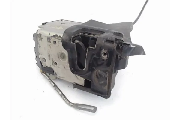 Recambio de cierre electromagnetico trasero derecho para ford fusion (cbk) 1.4 tdci referencia OEM IAM 1372483  