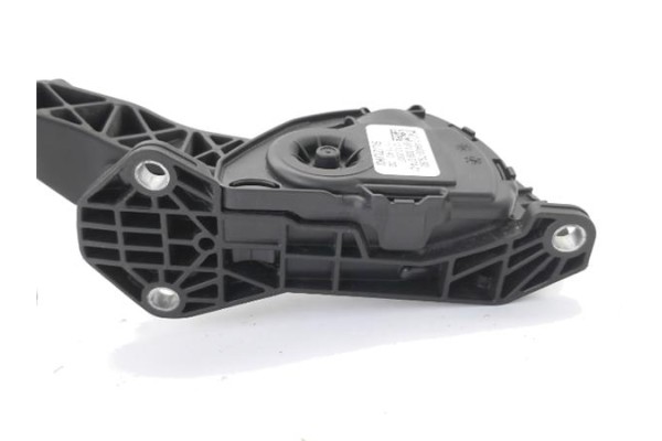 Recambio de potenciometro pedal gas para fiat sedici (189) 1.9 jtd 8v 120 emotion referencia OEM IAM 71768378 4940079J90 