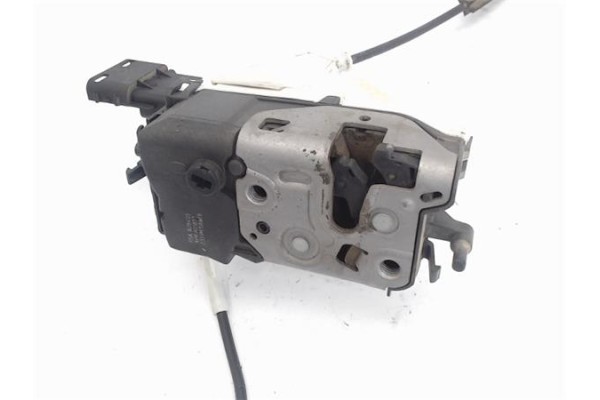 Recambio de cierre electromagnetico delantero derecho para peugeot partner tepee 1.6 hdi referencia OEM IAM 828405 9836252580 