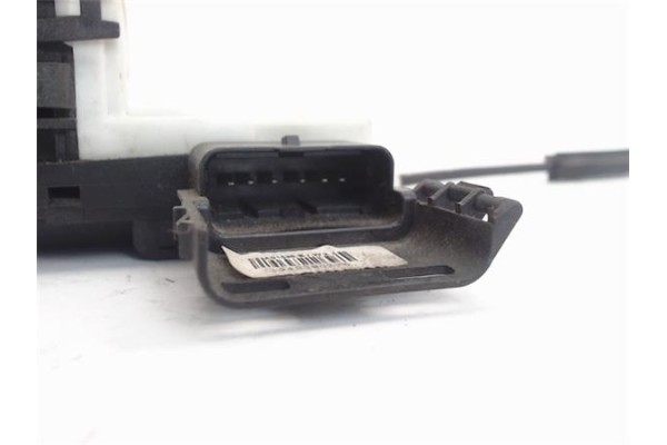 Recambio de cierre electromagnetico delantero derecho para peugeot partner tepee 1.6 hdi referencia OEM IAM 828405 9836252580 