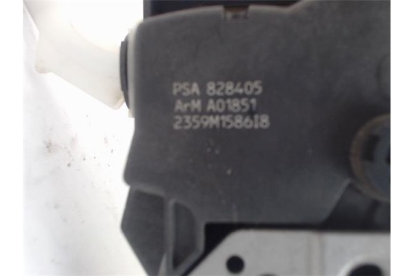 Recambio de cierre electromagnetico delantero derecho para peugeot partner tepee 1.6 hdi referencia OEM IAM 828405 9836252580 