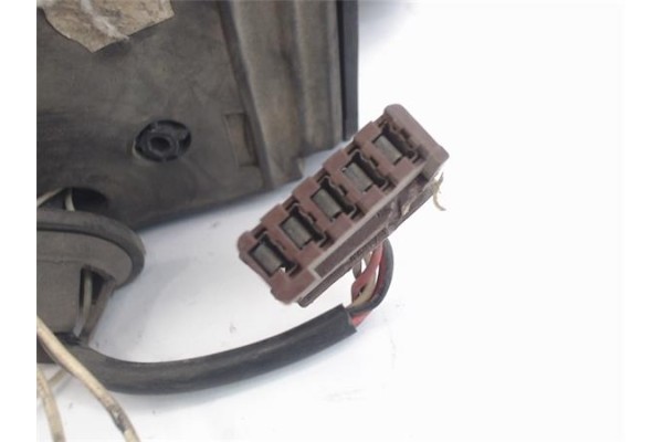 Recambio de retrovisor electrico derecho para peugeot 605 referencia OEM IAM 12083460  