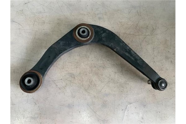 Recambio de brazo inferior delantero izquierdo para peugeot 206 1.4 i referencia OEM IAM 3520G8 EST158000600 3521C8 , PEUGEOT | 