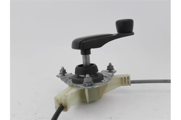 Recambio de elevalunas manual trasero izquierdo para peugeot 2008 1.2 access referencia OEM IAM 9673153980  