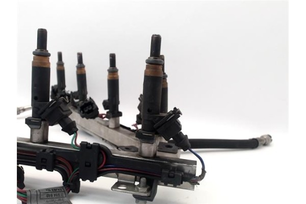 Recambio de instalacion rampa inyectora para bmw serie 7 (e65/e66) 4.4 745i referencia OEM IAM 7514611  