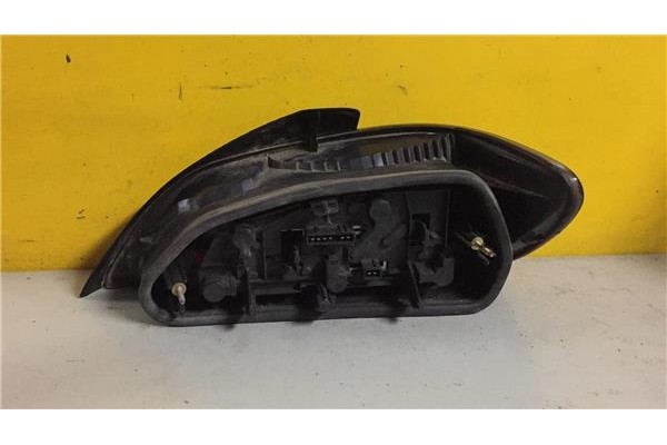 Recambio de piloto trasero izquierdo para peugeot 406 berlina (s1/s2) 1.6 sl referencia OEM IAM 2255G  