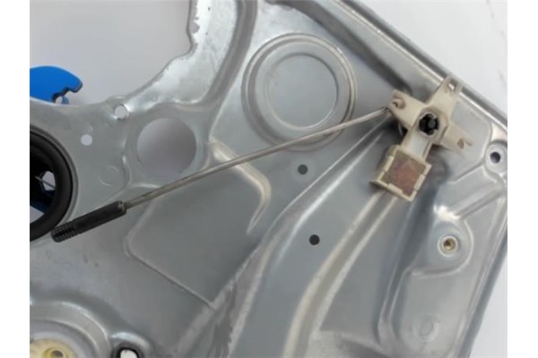 Recambio de elevalunas electrico trasero derecho para volkswagen golf iv berlina (1j1) referencia OEM IAM   