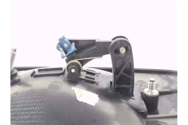 Recambio de maneta exterior delantero derecha para renault trafic ii furgón (fl) 1.9 dci 100 (fl0c) referencia OEM IAM 820017062