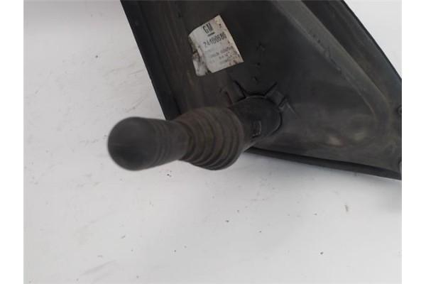 Recambio de retrovisor izquierdo para opel combo (corsa c) referencia OEM IAM 13125881  
