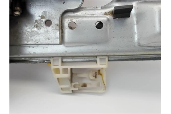 Recambio de mecanismo elevalunas trasero derecho para renault megane ii berlina 5p referencia OEM IAM   