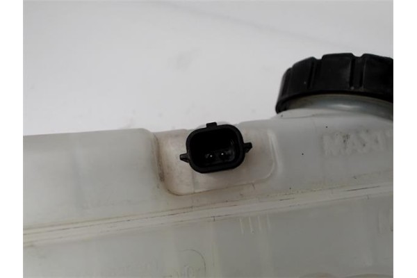 Recambio de bomba freno para renault clio iv 0.9 limited referencia OEM IAM 460111938R  