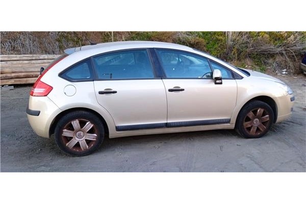 citroen c4 berlina del año 2006