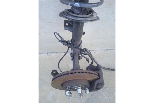 Recambio de mangueta delantero derecha para kia ceed (jd) 1.4 concept referencia OEM IAM 51716A6000  
