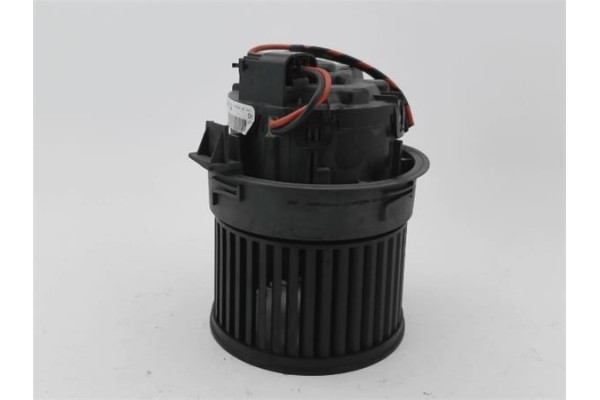 Recambio de motor calefaccion para peugeot 2008 1.2 access referencia OEM IAM 1608182080  