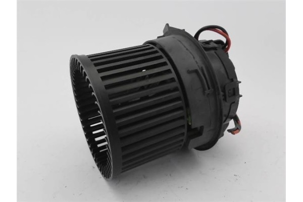Recambio de motor calefaccion para peugeot 2008 1.2 access referencia OEM IAM 1608182080  