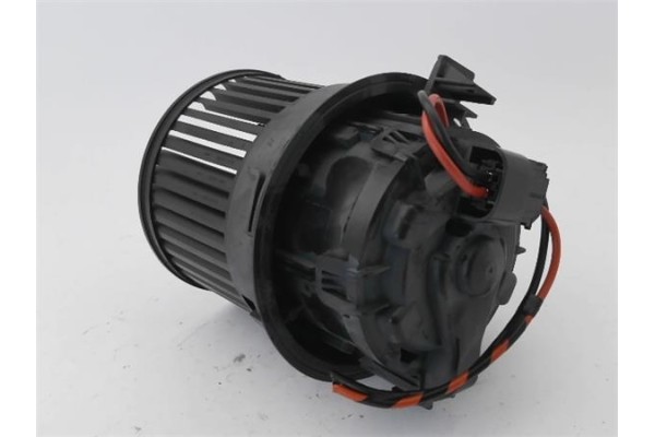 Recambio de motor calefaccion para peugeot 2008 1.2 access referencia OEM IAM 1608182080  