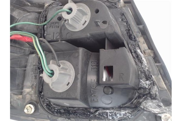 Recambio de piloto trasero derecho para nissan almera (n15) referencia OEM IAM   